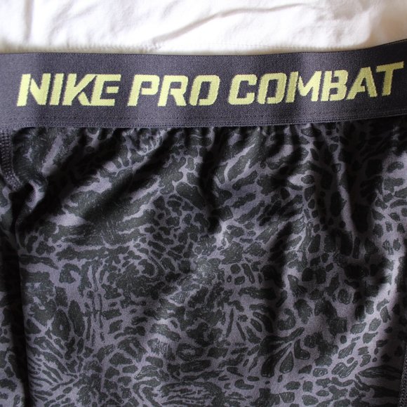 Gray/Black Compression Fit Capri Leggings ~S~ - Picture 7 of 7